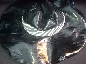 Costume accessories - Leather hat with zebra band 